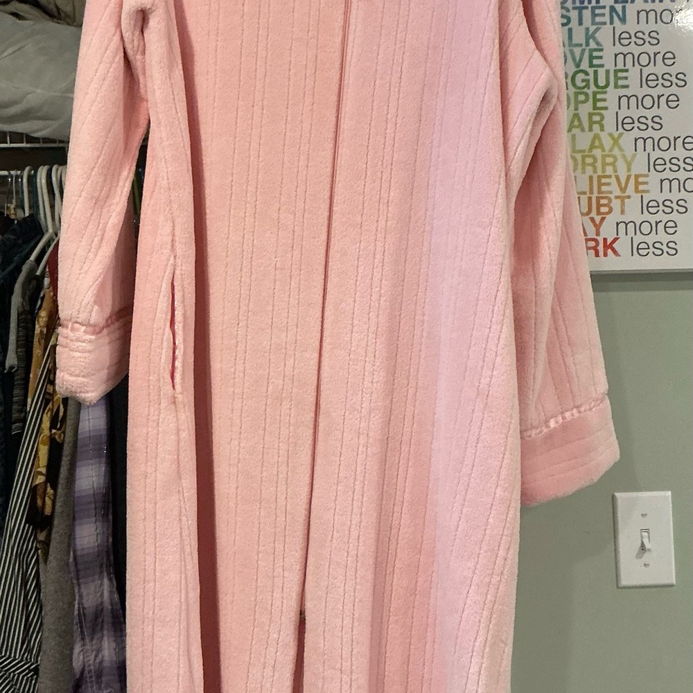 Pink Long Sleeve Robe - Picture 2 of 7
